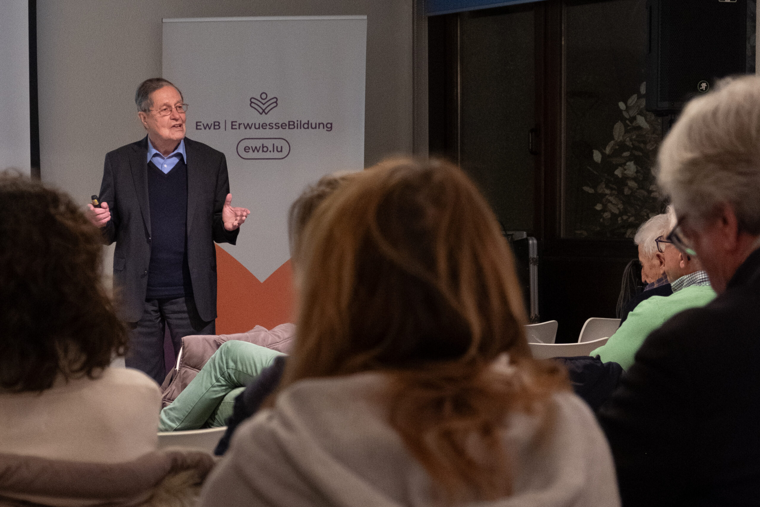 Prof. Klaus Buchner